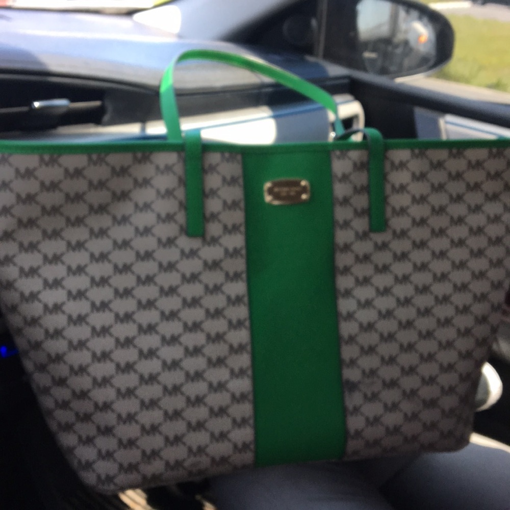 Mk large jetset